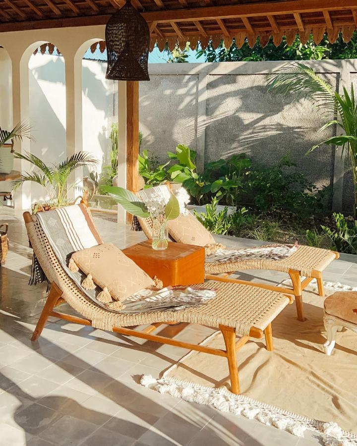 Gaia Villa Lombok Kuta  エクステリア 写真